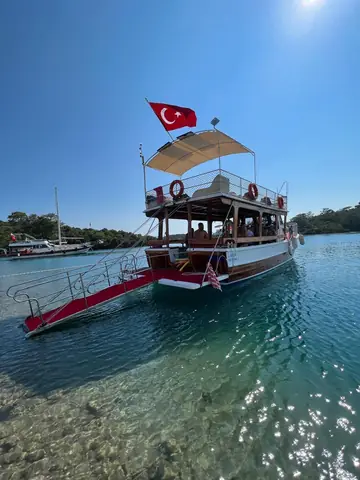 12 Islands Blue Cruise