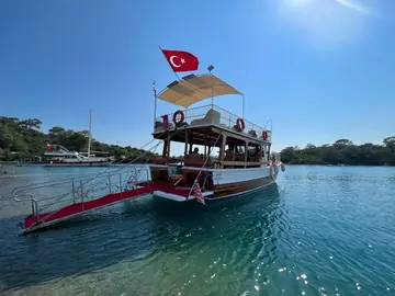 12 Islands Blue Cruise