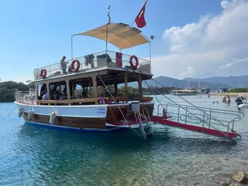 12 Islands Blue Cruise