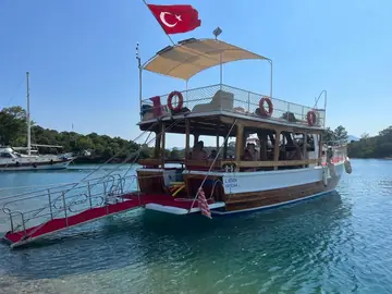 12 Islands Blue Cruise