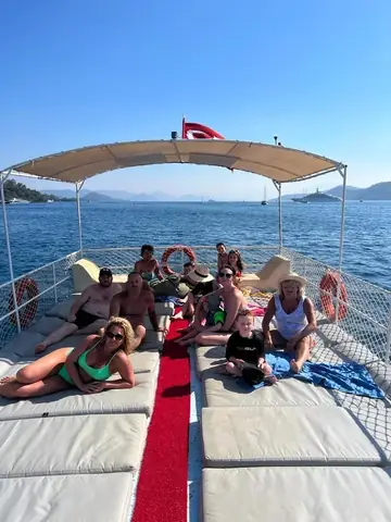 12 Islands Blue Cruise
