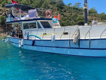 12 Islands Sailing Cruise