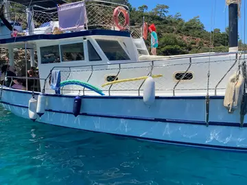 12 Islands Sailing Cruise