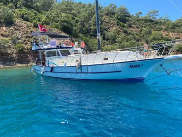 12 Islands Sailing Cruise